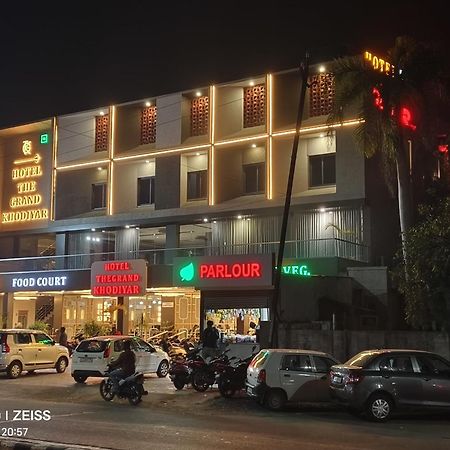 Visnagar Hotel The Grand Khodiyar מראה חיצוני תמונה