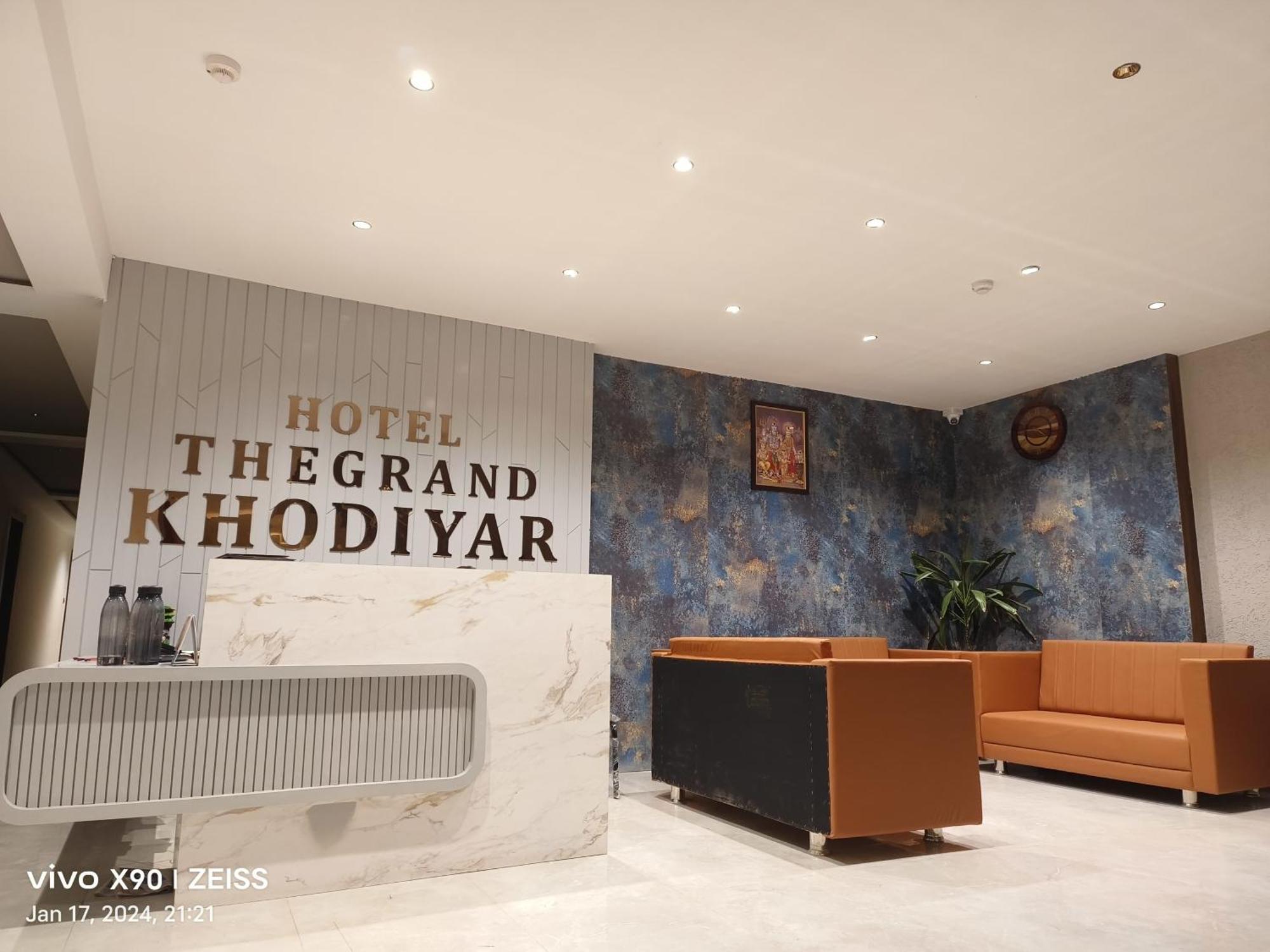 Visnagar Hotel The Grand Khodiyar מראה חיצוני תמונה