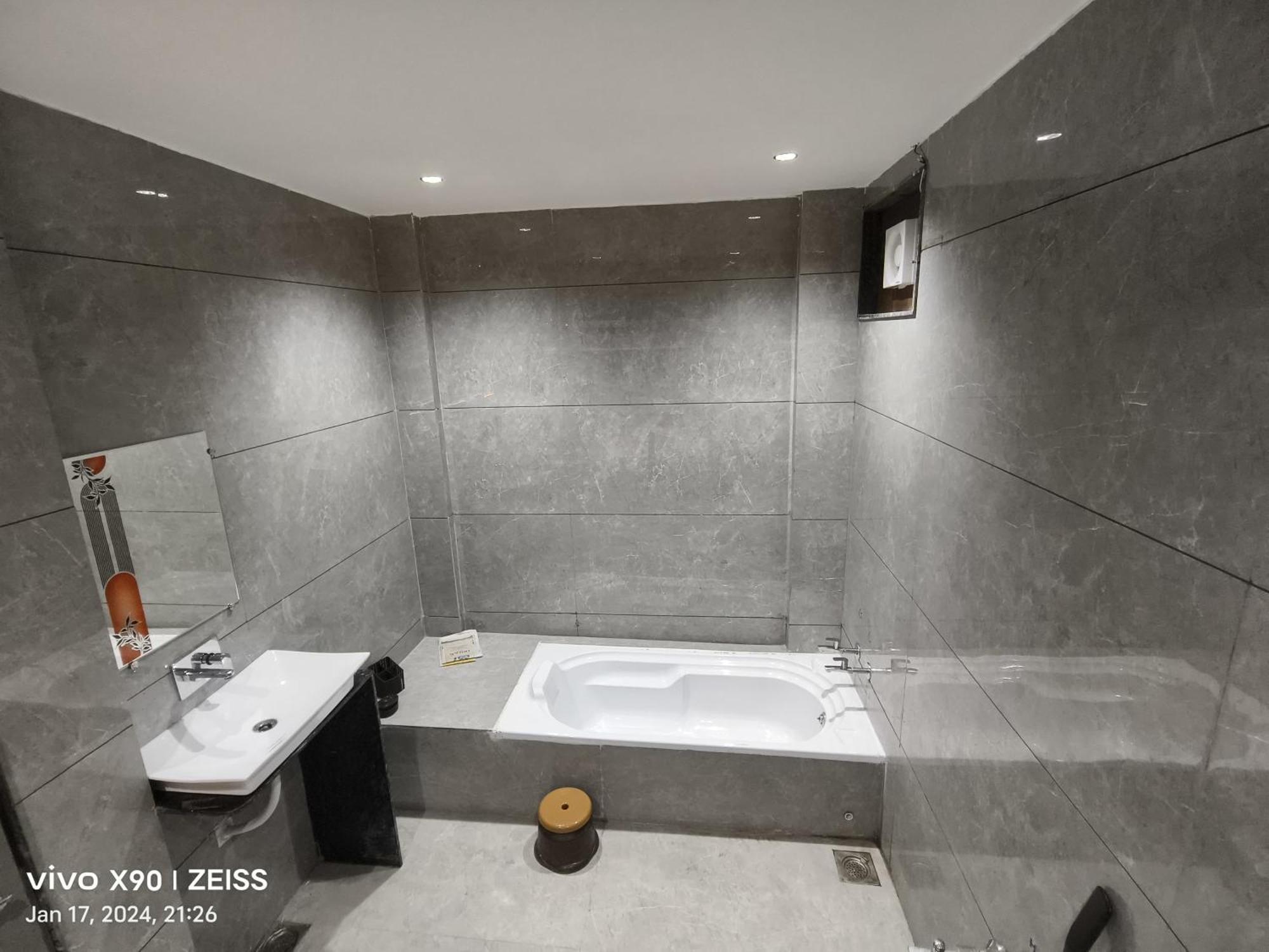 Visnagar Hotel The Grand Khodiyar מראה חיצוני תמונה